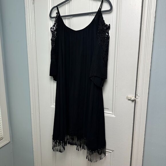 Black Mini Dress Womens XL Cold Shoulder Crochet Fringe Whimsigoth Witchy Rayon - Picture 8 of 9